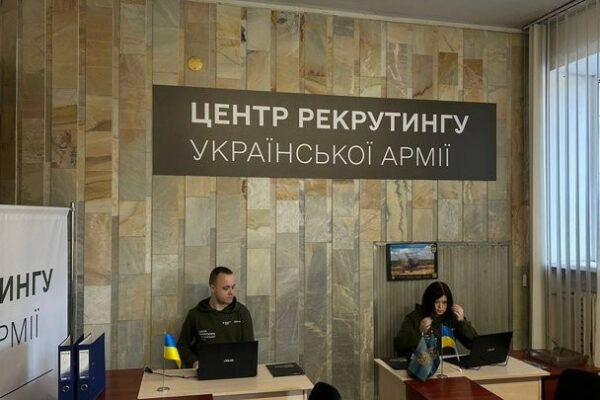 za tizhden do centriv rekrutingu zvernulosya mazhe 2000 gromadyan 67b7db952cb54 За тиждень до центрів рекрутингу звернулося маже 2000 громадян
