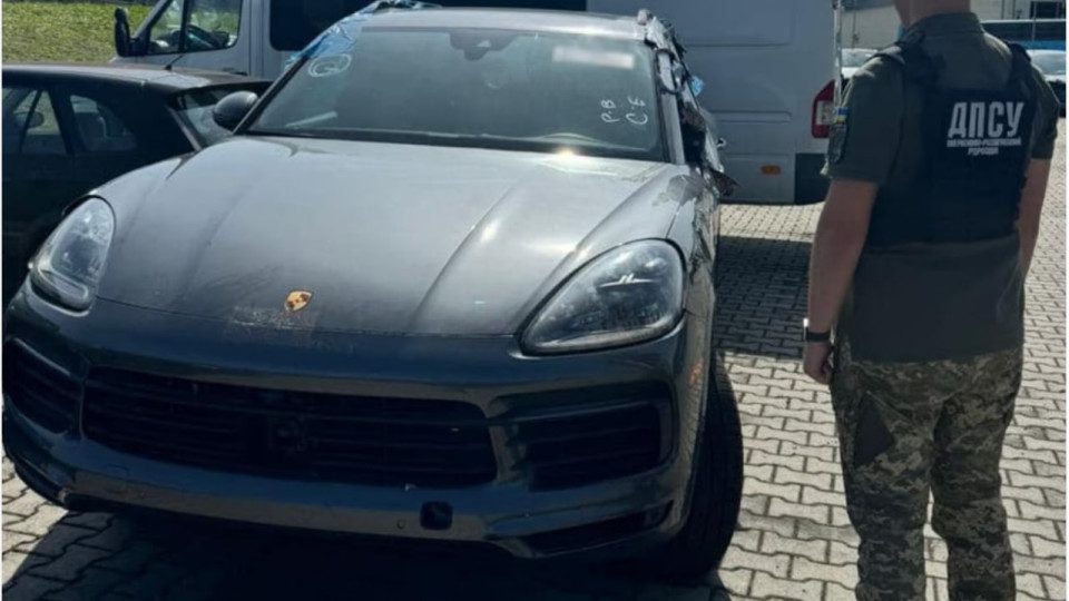 u lvovi cholovik namagavsya vvezti porsche pid viglyadom gumanitarki dlya zsu shho virishiv sud 67d3806a792d0 У Львові чоловік намагався ввезти Porsche під виглядом гуманітарки для ЗСУ – що вирішив суд