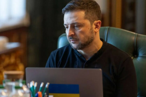 zelenskij v rozmovi z premyerom slovenid197 anonsuvav pidgotovku planu krokiv do miru v ukrad197ni 67ca4eb3b31ed Зеленський в розмові з прем'єром Словенії анонсував підготовку плану кроків до миру в Україні