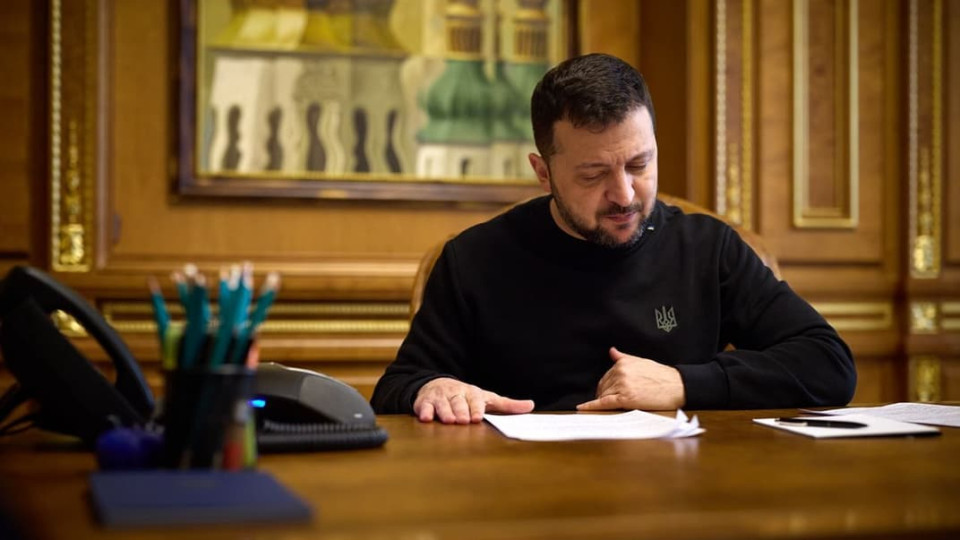 zelenskij pidpisav zakon yakim utochnyuyutsya pravila did197 patentiv na liki pid chas voyennogo stanu 68115a705de2c Зеленський підписав закон, яким уточнюються правила дії патентів на ліки під час воєнного стану
