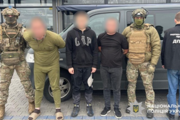 na bukovini zlovmisniki za 8500 dolariv perepravlyali uxilyantiv za kordon poza punktom propusku 683644609d2af На Буковині зловмисники за 8500 доларів переправляли ухилянтів за кордон поза пунктом пропуску