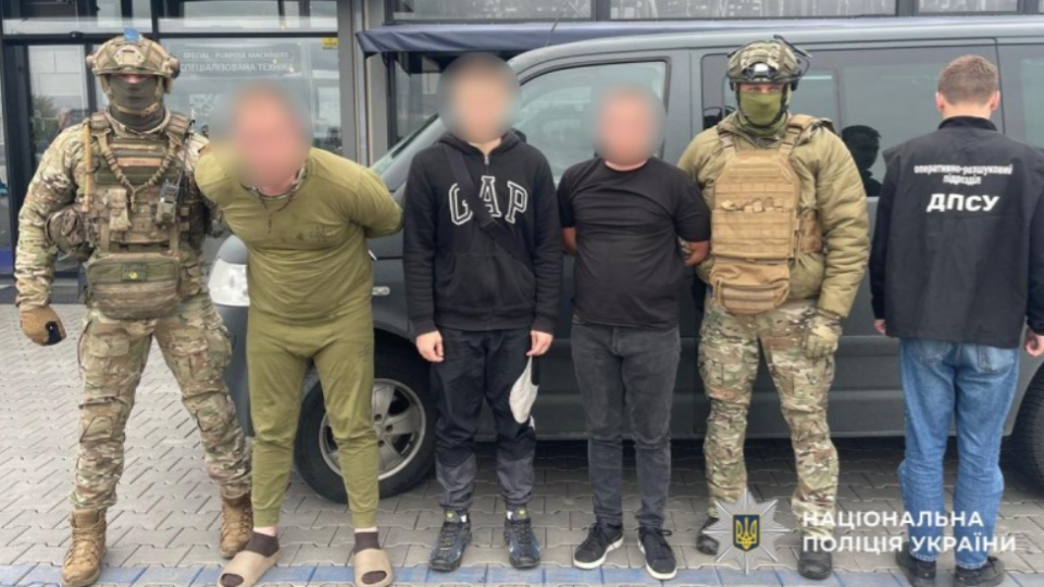 na bukovini zlovmisniki za 8500 dolariv perepravlyali uxilyantiv za kordon poza punktom propusku 683644609d2af На Буковині зловмисники за 8500 доларів переправляли ухилянтів за кордон поза пунктом пропуску