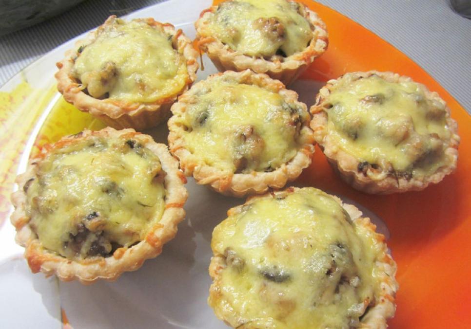 recepti smachni pikantni tartaletki z gribami 681d4ee9c36e4 Рецепти: Смачні пікантні тарталетки з грибами