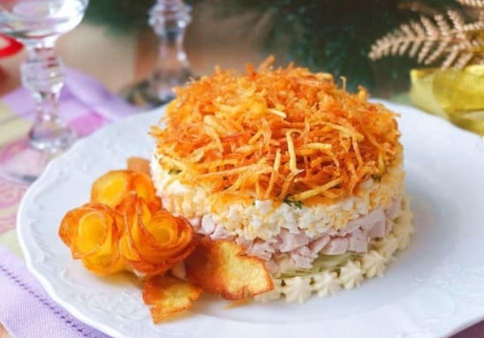 recepti smachnij domashnij salat svyatkovij 6826898c40674 Рецепти: Смачний домашній салат «Святковий»