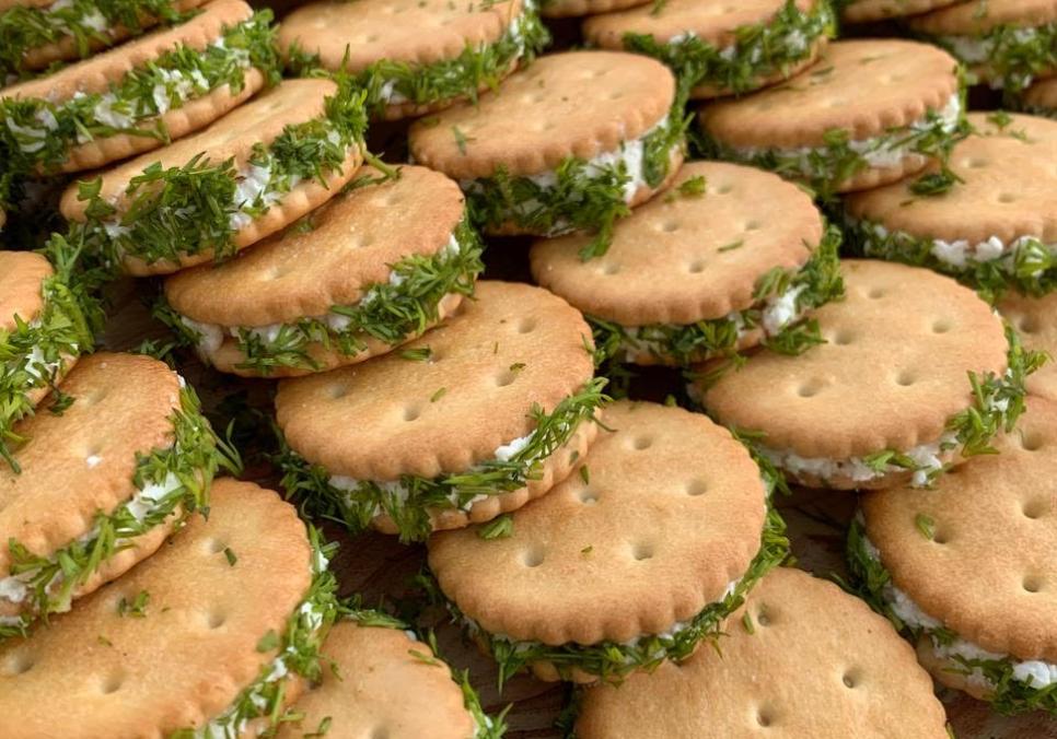 recepti smachnij pikantnij kreker iz sirom 681d4ef948919 Рецепти: Смачний пікантний крекер із сиром