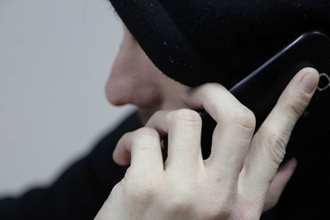na vinnichchini shaxrad197 z kolonid197 vimanili u lyudej majzhe 200 tisyach pid viglyadom pracivnikiv banku 6848b93bd92c9 На Вінниччині шахраї з колонії виманили у людей майже 200 тисяч під виглядом працівників банку