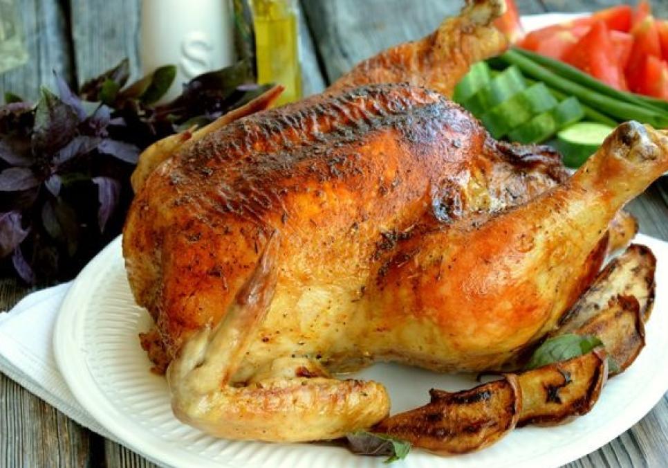 recepti smachna aromatna sokovita kurochka farshirovana grushami 6854ae0749e74 Рецепти: Смачна ароматна соковита курочка, фарширована грушами