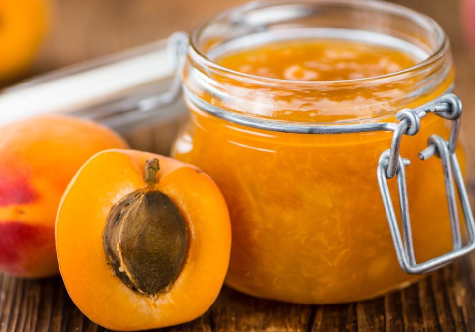 recepti smachne aromatne domashnye abrikosove povidlo 684b73a073a75 Рецепти: Смачне ароматне домашнє абрикосове повидло