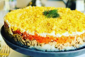 recepti smachnij sitnij salat z tuncem ta kartopleyu 6854ae13839b8 Рецепти: Смачний ситний салат з тунцем та картоплею
