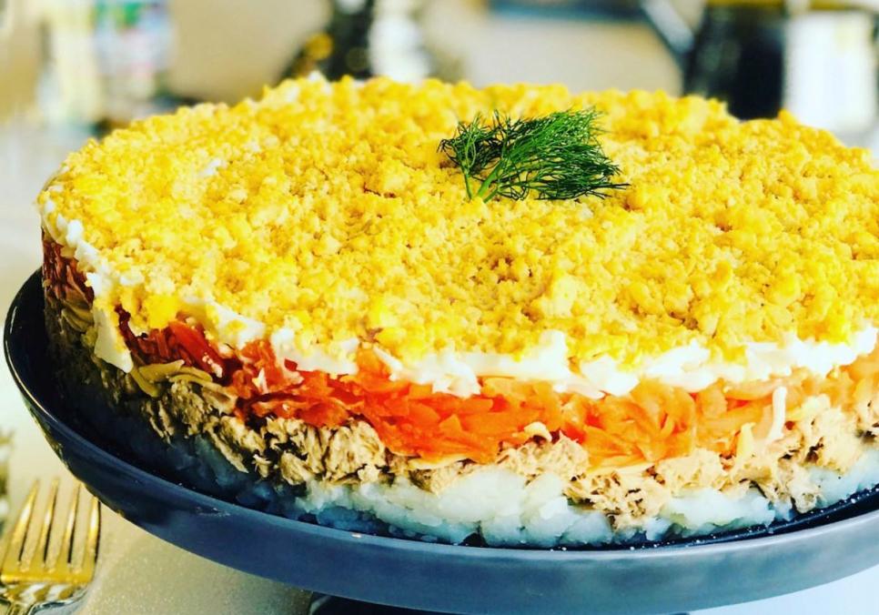 recepti smachnij sitnij salat z tuncem ta kartopleyu 6854ae13839b8 Рецепти: Смачний ситний салат з тунцем та картоплею