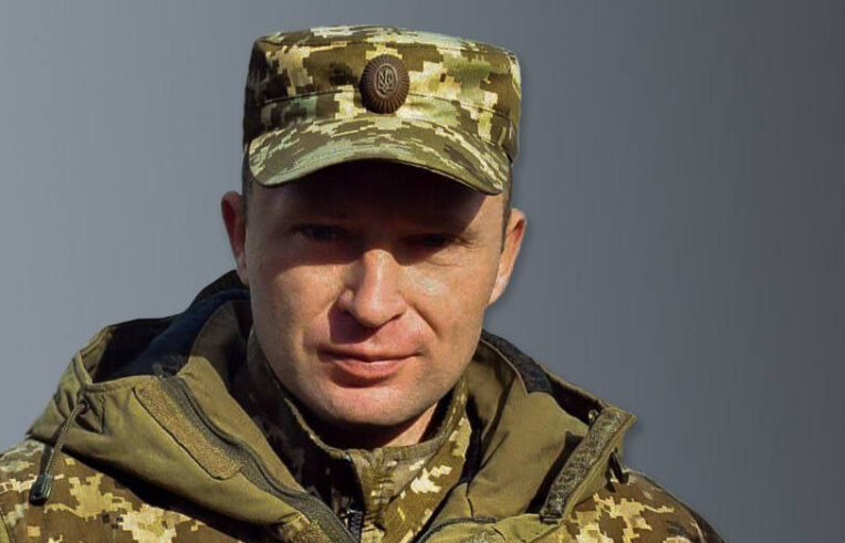volodimir zelenskij priznachiv general majora drapatogo komanduvachem obyednanix sil zsu 683f7f50d5bc4 Володимир Зеленський призначив генерал-майора Драпатого командувачем Об’єднаних сил ЗСУ