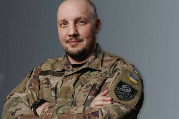 volodimir zelenskij zvilniv komanduvacha sil bezpilotnix sistem suxarevskogo poperedu nova misiya 683f7f05db37b Володимир Зеленський звільнив командувача Сил безпілотних систем Сухаревського – попереду нова місія
