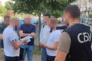 kolishnye kerivnictvo mau pidozryuyut v uxilenni vid splati 344 mln grn podatkiv 686da3d486ddf Колишнє керівництво МАУ підозрюють в ухиленні від сплати 344 млн грн податків