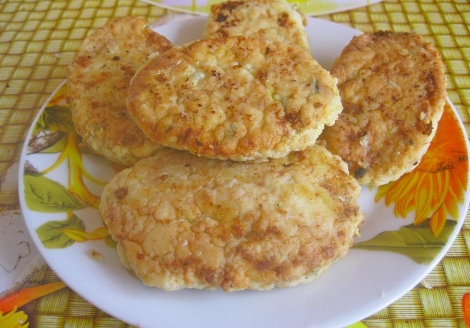 recepti smachni diyetichni ribni kotleti z kislomolochnim sirom 68672317a6b68 Рецепти: Смачні дієтичні рибні котлети з кисломолочним сиром