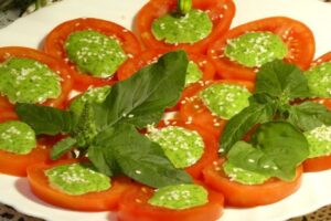 recepti smachnij litnij tomatnij salat 68705dbd6de1d Рецепти: Смачний літній томатний салат