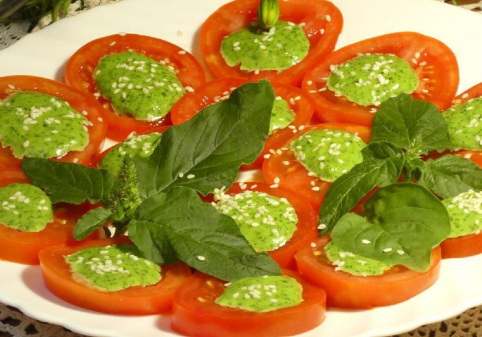 recepti smachnij litnij tomatnij salat 68705dbd6de1d Рецепти: Смачний літній томатний салат