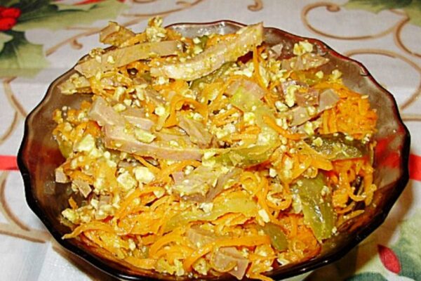 recepti smachnij sitnij salat gostrenkij yazichok 6879991eb9b9c Рецепти: Смачний ситний салат «Гостренький язичок»
