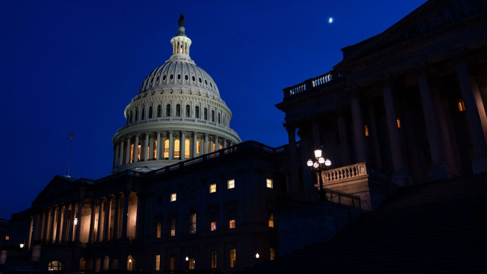 senat ssha uxvaliv zakonoproekt trampa pro podatkovu politiku virishalnij golos buv za vensom 686468dbbd59b Сенат США ухвалив законопроект Трампа про податкову політику – вирішальний голос був за Венсом
