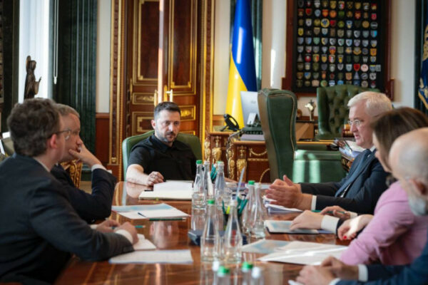 zelenskij proviv naradu z ukrad197nskimi diplomatami shho obgovorili 6876de698f145 Зеленський провів нараду з українськими дипломатами — що обговорили