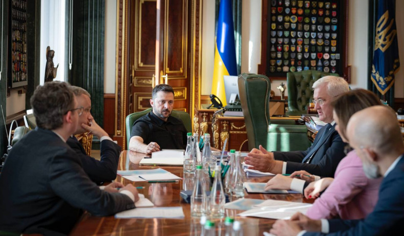 zelenskij proviv naradu z ukrad197nskimi diplomatami shho obgovorili 6876de698f145 Зеленський провів нараду з українськими дипломатами — що обговорили