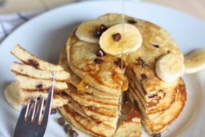 recepti smachni domashni bananovi mlinci 689547ec8fcb9 Рецепти: Смачні домашні бананові млинці