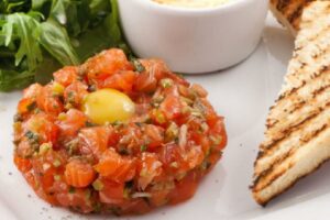 recepti smachnij nizhnij tartar zi slabkosolenim lososem 68a7bc7f09e83 Рецепти: Смачний ніжний “Тартар” зі слабкосоленим лососем