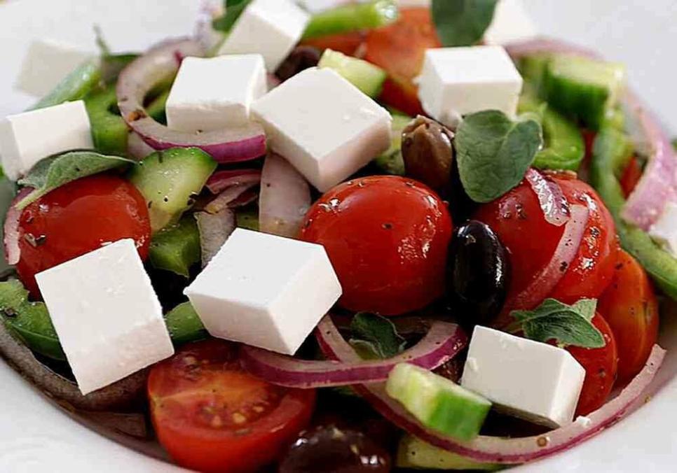 recepti smachnij pikantnij greckij salat 688c0ce5816cb Рецепти: Смачний пікантний грецький салат