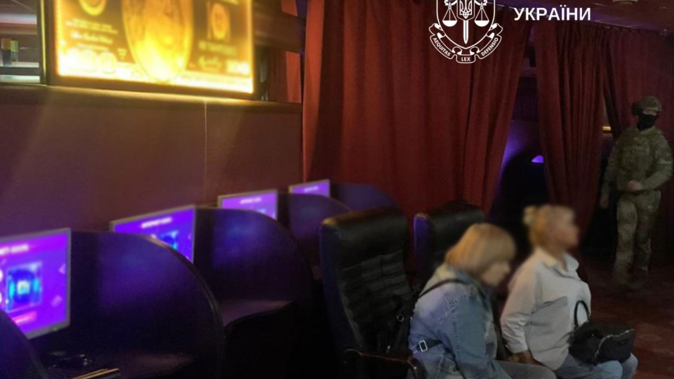 u kiyevi likviduvali merezhu z 10 pidpilnix gralnix zakladiv iz shhodennim pributkom u piv miljona griven 68ae406c38982 У Києві ліквідували мережу з 10 підпільних гральних закладів із щоденним прибутком у пів мільйона гривень