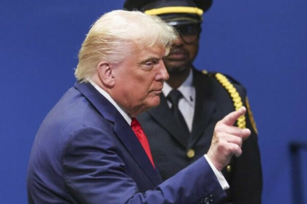 donald tramp zayaviv shho ukrad197na zdatna za pidtrimki yes peremogti i povernuti vsi teritorid197 68d32705be444 Дональд Трамп заявив, що Україна здатна за підтримки ЄС перемогти і повернути всі території