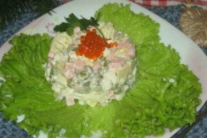 recepti smachnij sitnij salat z yazikom 68ba318f99309 Рецепти: Смачний ситний салат з язиком