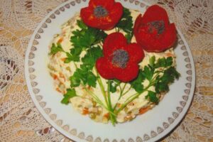 recepti smachnij svyatkovij salat chervoni maki 68c36c16c8d15 Рецепти: Смачний святковий салат «Червоні маки»