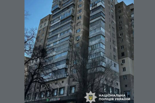u kiyevi dvoye cholovikiv zadnim chislom vidali zamizh pomerlu zhinku shhob otrimati d197d197 kvartiru 68c9ec9abe042 У Києві двоє чоловіків заднім числом «видали заміж» померлу жінку, щоб отримати її квартиру