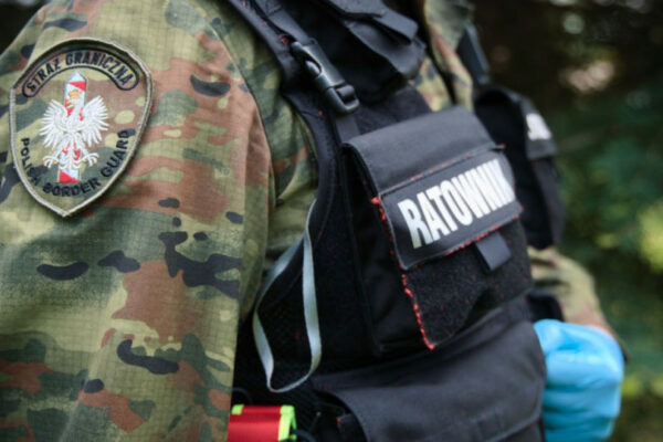 na polskomu kordoni zatrimali ukrad197nciv iz pidroblenimi shtampami v pasportax 68dc61cdc788a На польському кордоні затримали українців із підробленими штампами в паспортах