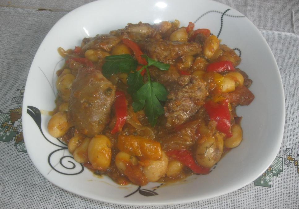 recepti smachne sitne ovocheve ragu zapechene z kuryachoyu pechinkoyu 68df1b639225b Рецепти: Смачне ситне овочеве рагу, запечене з курячою печінкою