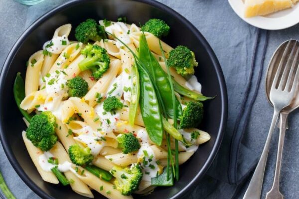 Рецепти: Смачні ароматні макарони з овочами під пармезаном recepti smachni aromatni makaroni z ovochami pid parmezanom 68facb359f687 Рецепти: Смачні ароматні макарони з овочами під пармезаном