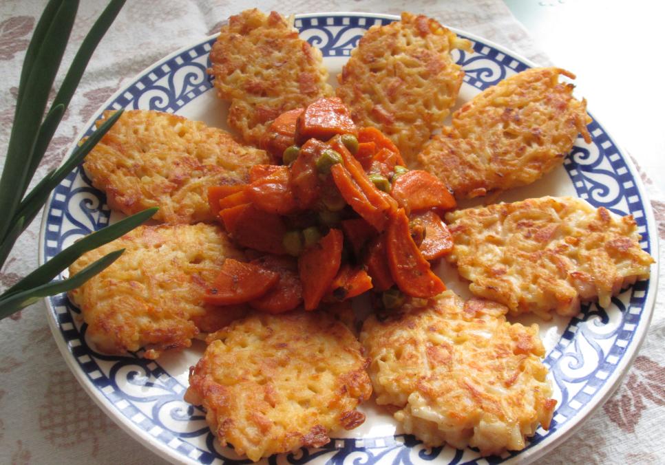 recepti smachni domashni mlinci makaronniki 68f19074a6acf Рецепти: Смачні домашні млинці-макаронники