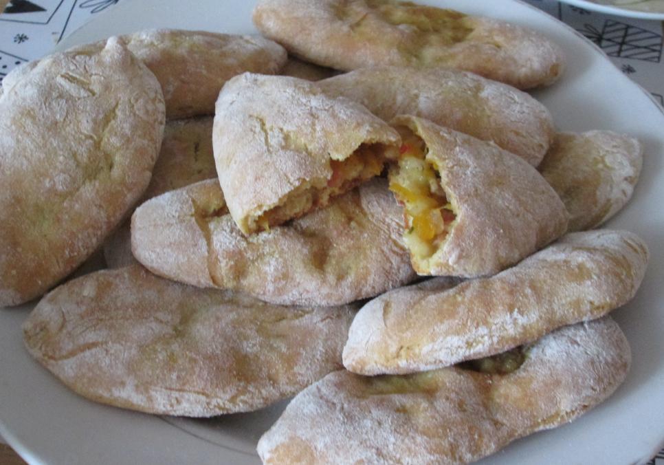 recepti smachni domashni pirizhki z bekonom i garbuzom 68f190634b9ed Рецепти: Смачні домашні пиріжки з беконом і гарбузом