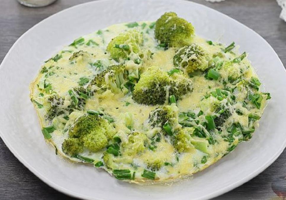 recepti smachnij pozhivnij omlet iz brokoli 68df1b7562b60 Рецепти: Смачний поживний омлет із броколі