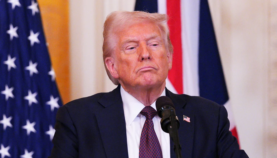 tramp zayaviv shho ssha zavdali udaru po sudnu z narkotikami bilya beregiv venesueli 68eed6a364fda Трамп заявив, що США завдали удару по судну з наркотиками біля берегів Венесуели