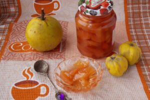 recepti smachne domashnye aromatne varennya z ajvi 69167a7a4f205 Рецепти: Смачне домашнє ароматне варення з айви