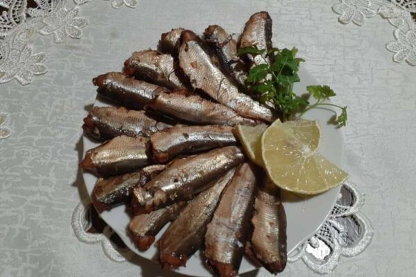 recepti smachni apetitni domashni shproti 69167a63eea74 Рецепти: Смачні апетитні домашні шпроти