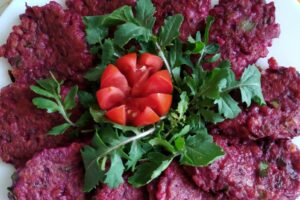 recepti smachni buryakovi kotleti z perlovkoyu 6928ef8203212 Рецепти: Смачні бурякові котлети з перловкою