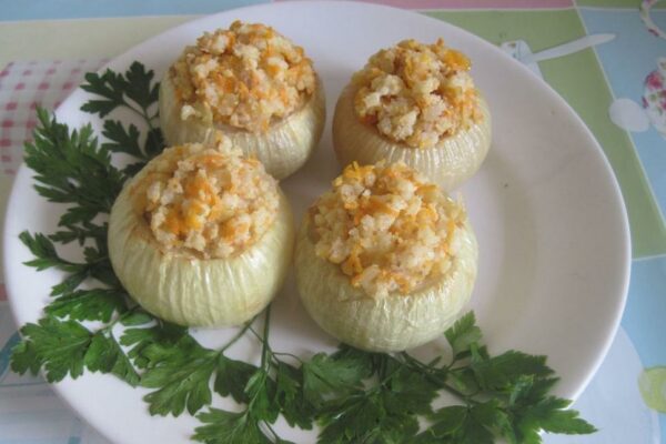 recepti smachni cikavi farshirovani cibulevi gorshhiki 69167a7fa5e68 Рецепти: Смачні цікаві фаршировані цибулеві горщики