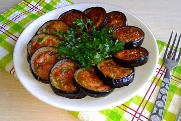 recepti smachni sitni baklazhanni kilcya z nachinkoyu 690d402994374 Рецепти: Смачні ситні баклажанні кільця з начинкою