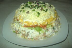 recepti smachnij korisnij domashnij salat iz lososem 6928ef7c6e4fd Рецепти: Смачний корисний домашній салат із лососем