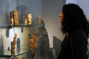 u damasku nevidomi vikrali 6 marmurovix statuj rimskod197 epoxi z nacionalnogo muzeyu 6913c0dde0359 У Дамаску невідомі викрали 6 мармурових статуй римської епохи з Національного музею