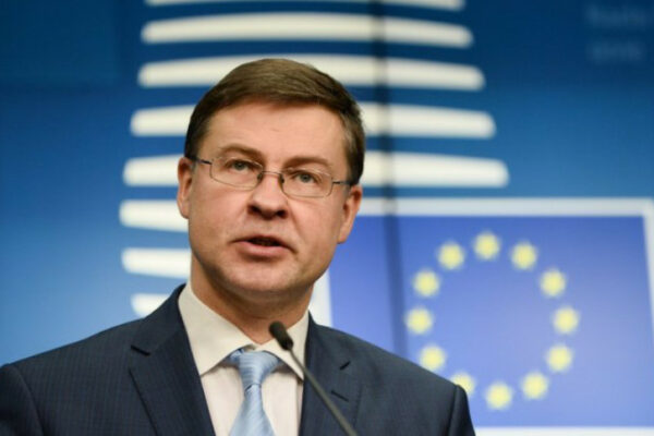 v yes shukayut rishennya dlya dopomogi ukrad197ni poki ne virishene pitannya z reparacijnim kreditom 690a85fa766d7 В ЄС шукають рішення для допомоги Україні, поки не вирішене питання з «репараційним кредитом»