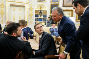 axios vitkoff i kushner pislya peregovoriv iz putinim planuyut zustritisya iz zelenskim u yevropi 692f703ea9551 Axios: Віткофф і Кушнер після переговорів із Путіним планують зустрітися із Зеленським у Європі