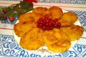 recepti smachni pozhivni garbuzovi oladki iz sirom 69322a28e3272 Рецепти: Смачні поживні гарбузові оладки із сиром